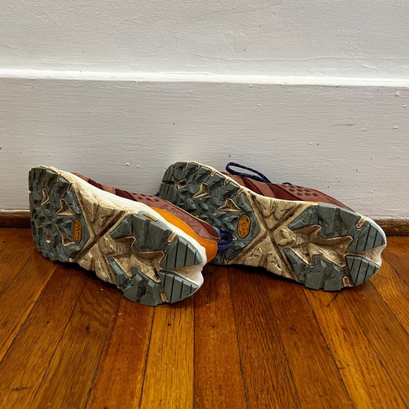 HOKA x Cotopaxi Anacapa Breeze Low - Picture 4 of 4